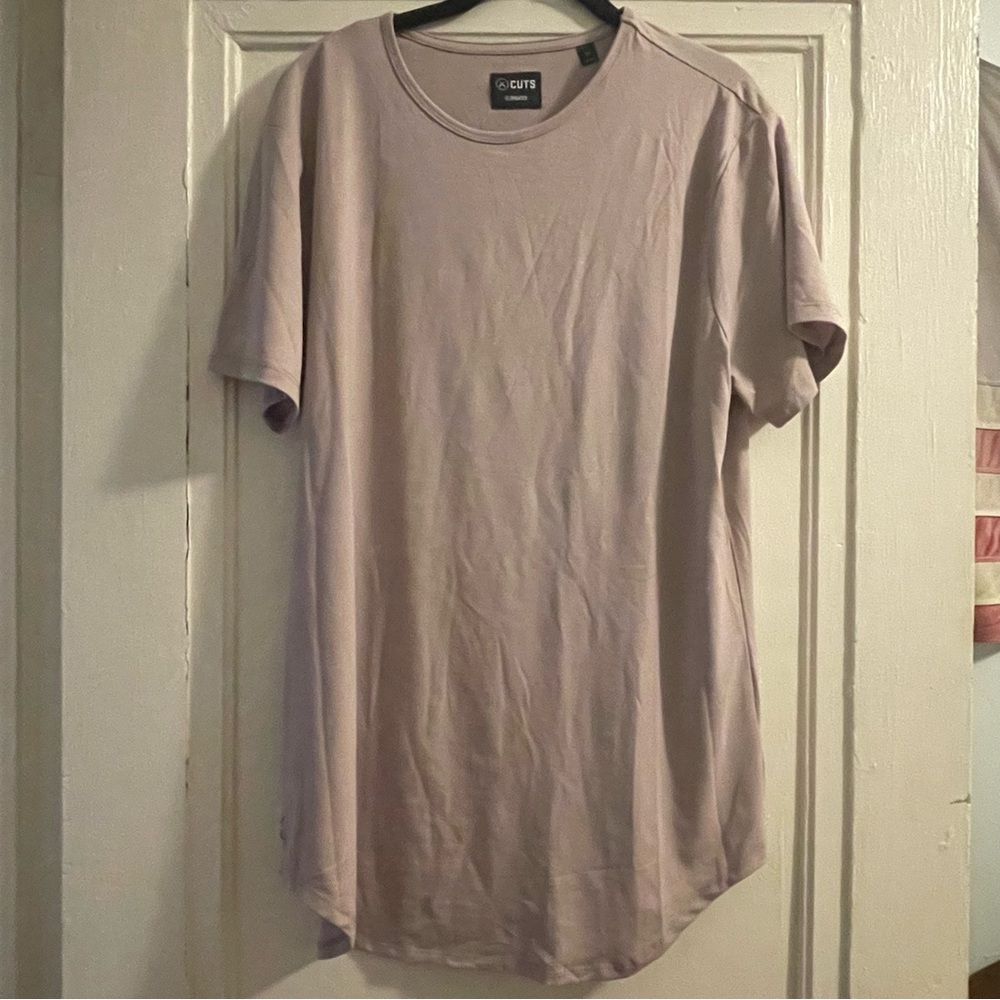NWOT Men’s Cuts T-Shirt